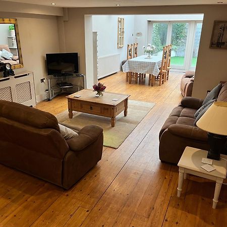 Large 2-Bed House Derbyshire Off Chatsworth Rd 체스터필드 외부 사진