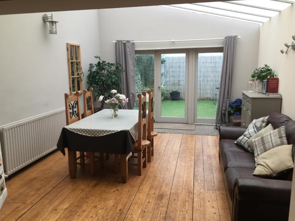 Large 2-Bed House Derbyshire Off Chatsworth Rd 체스터필드 외부 사진