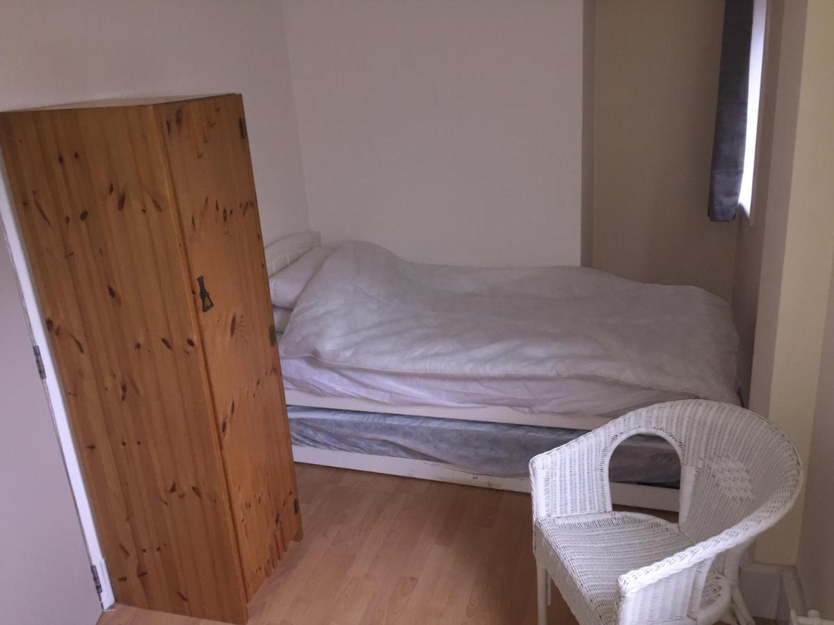 Large 2-Bed House Derbyshire Off Chatsworth Rd 체스터필드 외부 사진