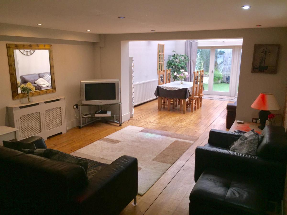 Large 2-Bed House Derbyshire Off Chatsworth Rd 체스터필드 외부 사진